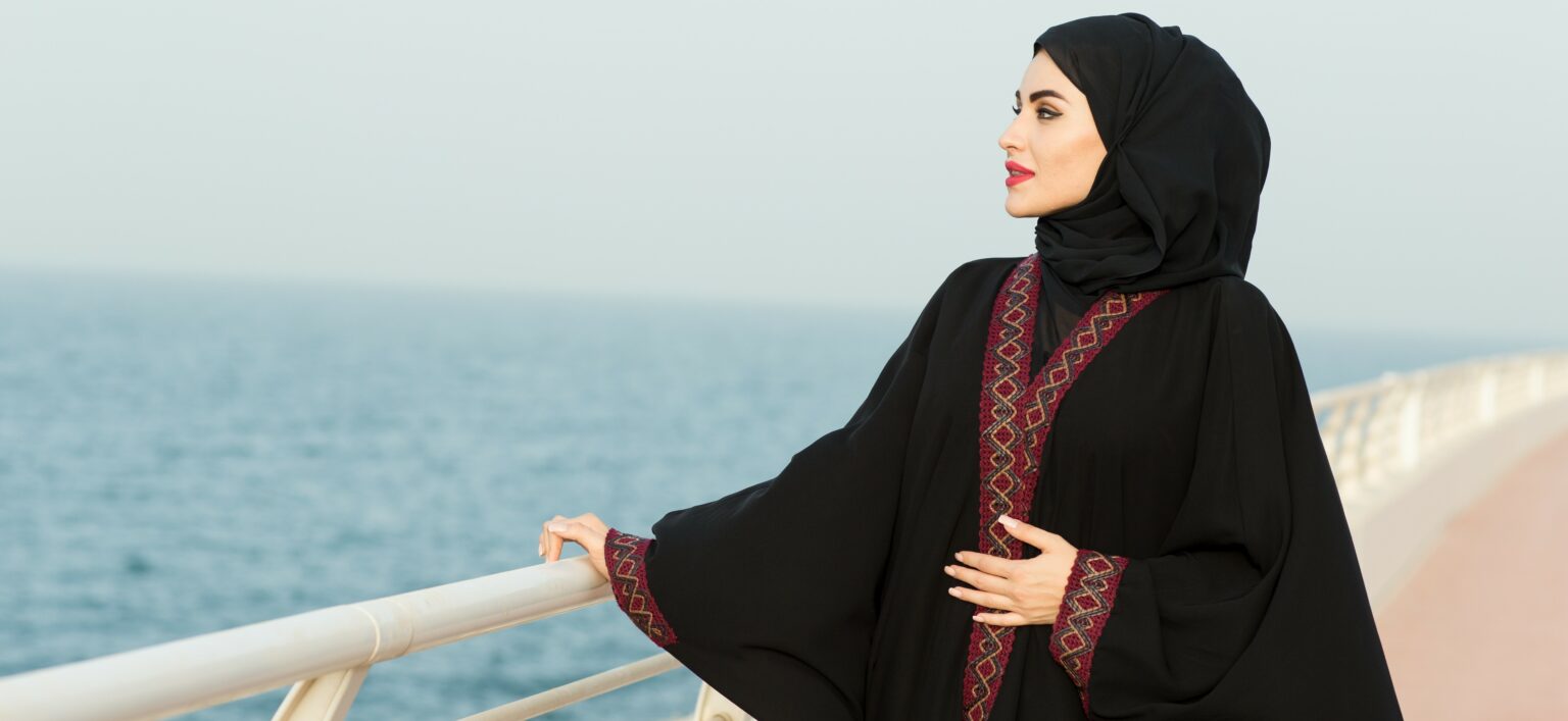 Luxury Modest Women Embroidery Abaya Farasha Jalabiya Arab Dress